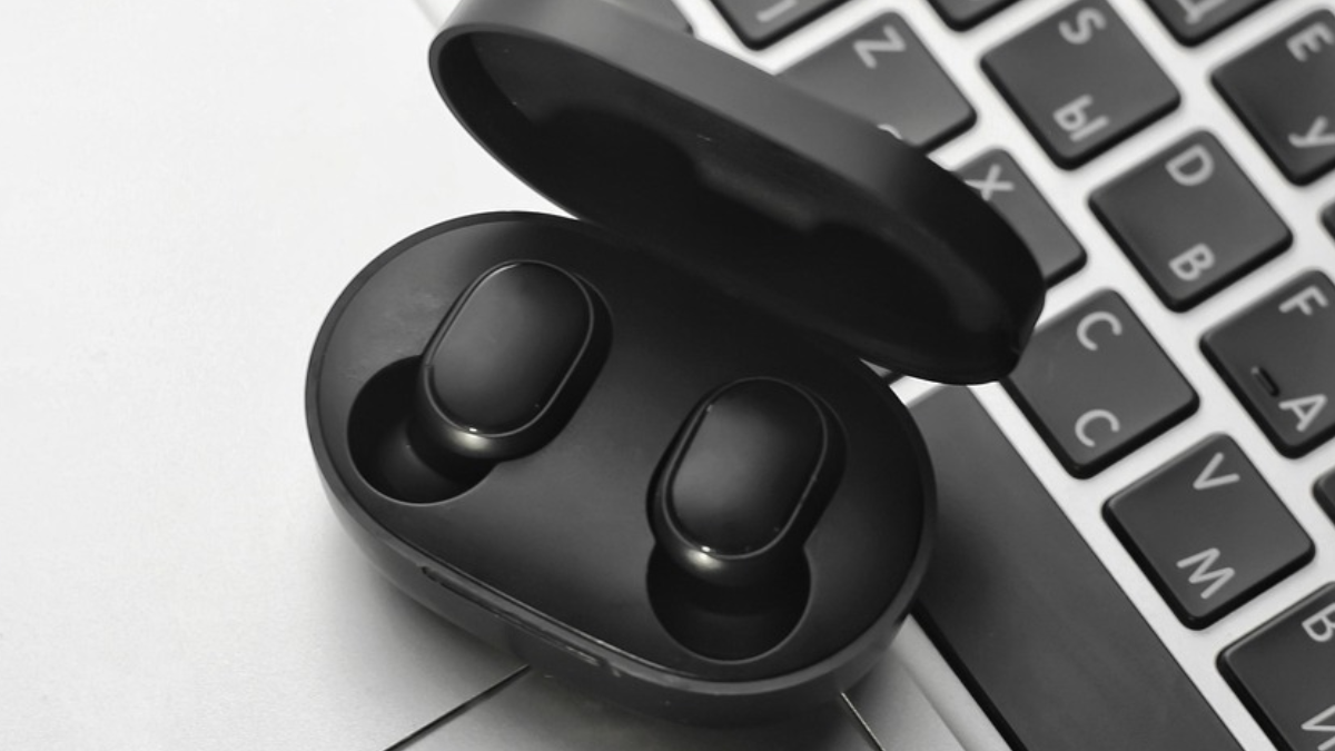 Myntra Right to Fashion Sale: Best Deals on Wireless Earbuds Myntra Right to Fashion Sale: Best Deals on Wireless Earbuds