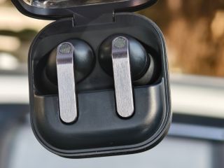 Samsung's Upcoming Clip-On Earbuds Could Debut as the Galaxy Buds On, Tipster Claims