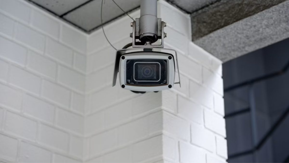Top Outdoor CCTV Cameras with Wifi: Security Around The Clock