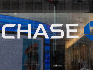 JPMorgan&rsquo;s UK Bank Chase to Ban Crypto Transactions After Increase in Scams