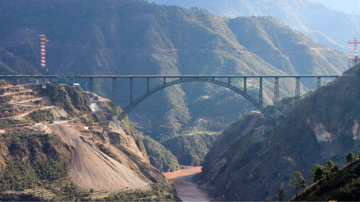 Chenab Rail Bridge: The Tech Behind the World&rsquo;s Highest Railway Bridge