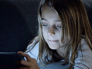 Only 50 Percent of Parents Recognise How Screens Affect Children&rsquo;s Vision, Survey Claims
