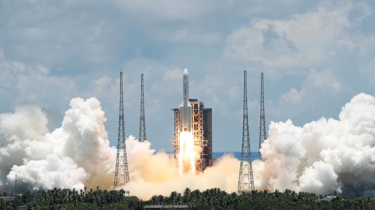 China Launches Mars Probe in Space Race With US