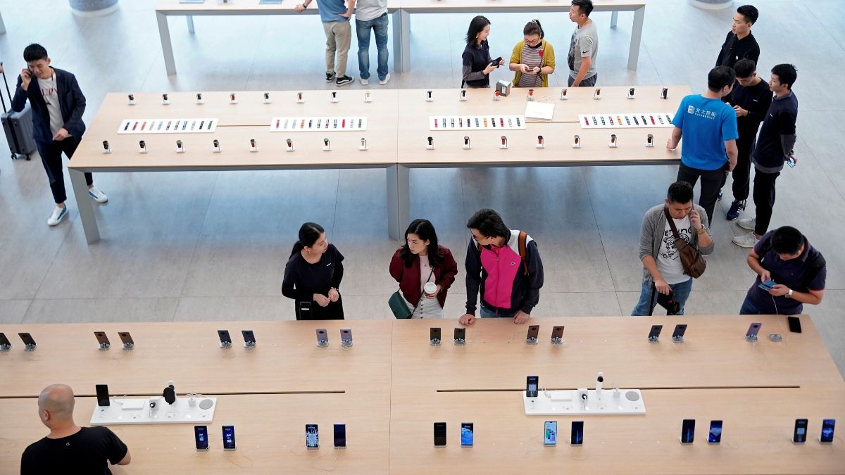 Smartphone Shipments in China Up 17 Percent in April, Signals Likely Rebound: Government Data