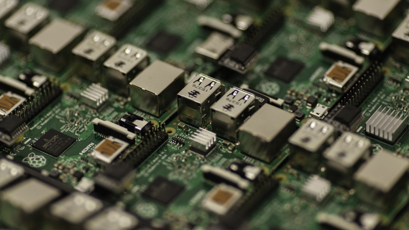 Researchers Develop New 'Microfluidics' Method to Make Cheaper Computer Chips