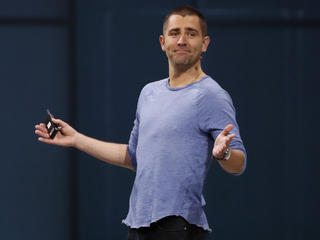 Facebook Product Chief Chris Cox, WhatsApp VP Chris Daniels to Depart