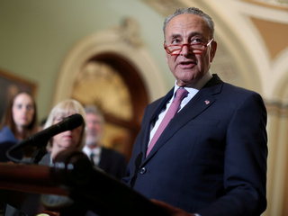 FaceApp: US Senator Asks FBI, FTC to Probe Viral Photo Editing App Over Security Concerns