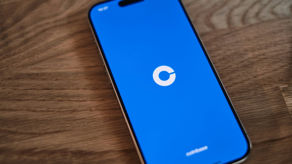Coinbase Integrates Ripple’s RLUSD Across XRP Ledger, Base and Ethereum Networks