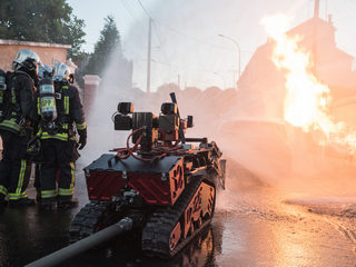 Notre-Dame Paris: Firefighters Had a Secret Weapon - a Robot Named &#039;Colossus&#039;