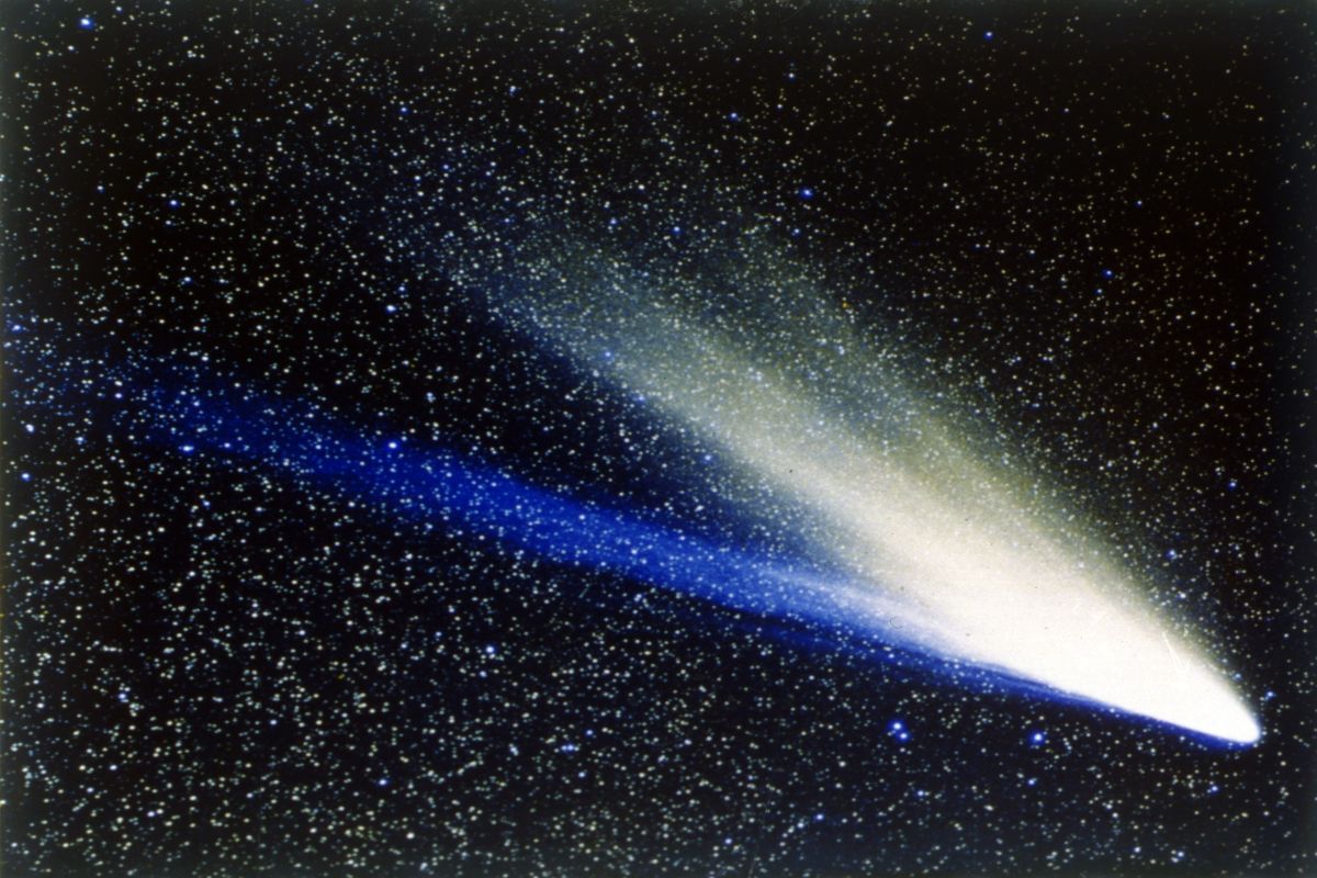 UK to Build Spacecraft to Chase, Map Comet From Distant Space