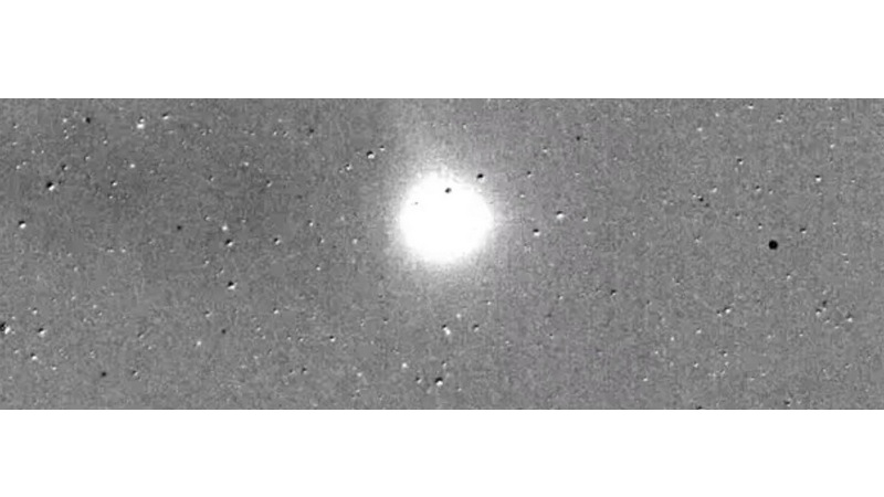 NASA's Planet Hunting TESS Satellite Captures Image of Comet