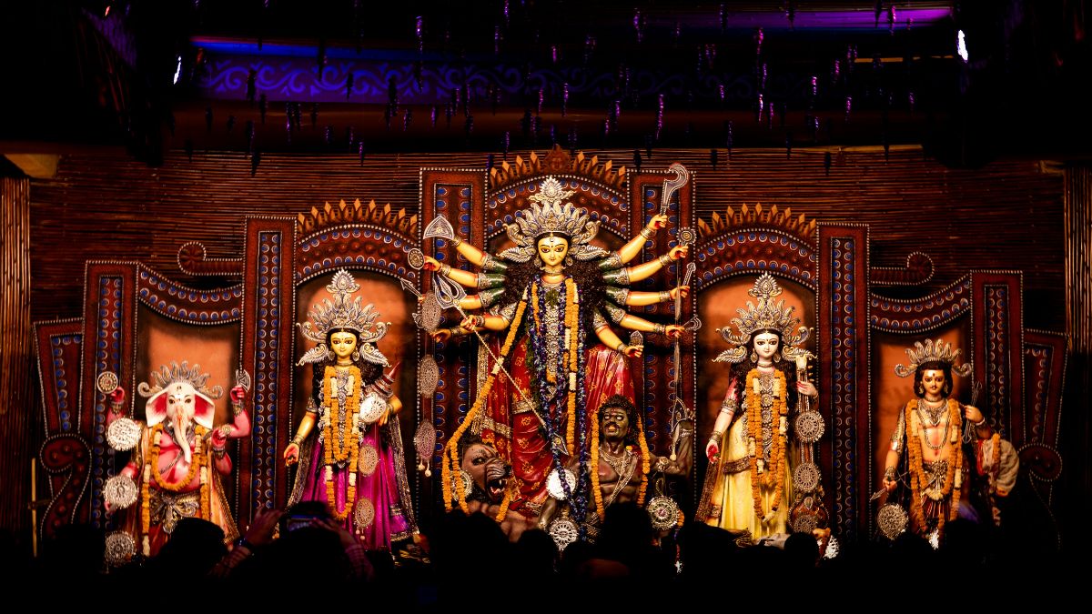 Pandal Hopping Survival Kit: Must-Have Essentials for Durga Puja Nights