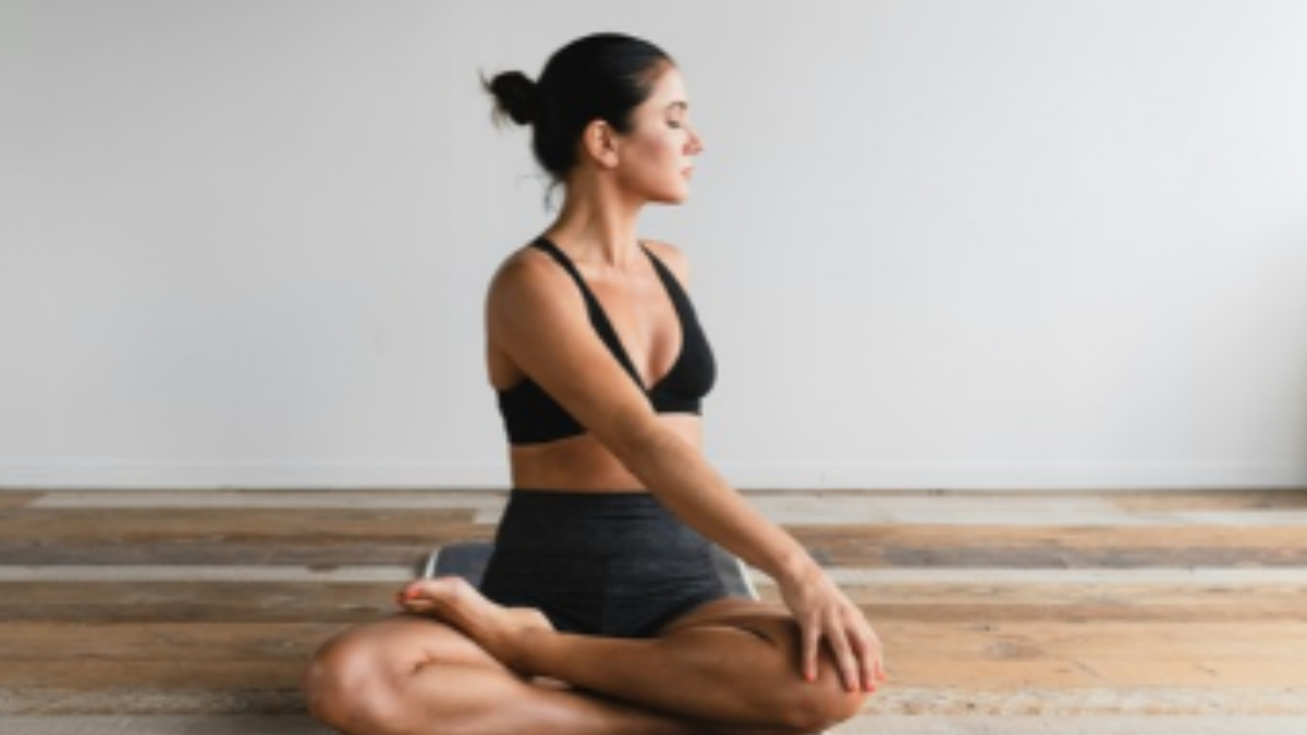 Best Yoga Mats with Carry Straps Under ₹999 for Easy Travel
