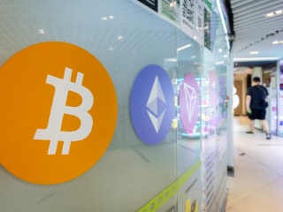 Crypto Whales Drive $4 Trillion Market Revival After Trump Signs Stablecoin Bill