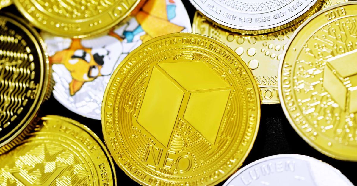 Crypto Price Chart Looks Down as Bitcoin, Ether, and Majority Altcoins Register Losses