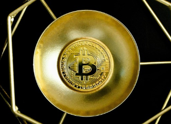 Bitcoin Climbs Above $80,500 as Fed Rate Hike Bets Ease