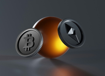 Bitcoin Falls Below $62,000 as ETF Outflows Weigh on Sentiment