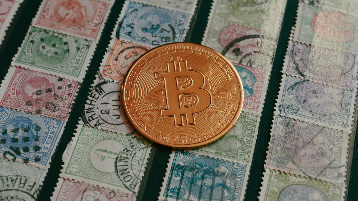 Bitcoin Drops Below $61,300 as Investors Remain Cautious Ahead of US Inflation Data