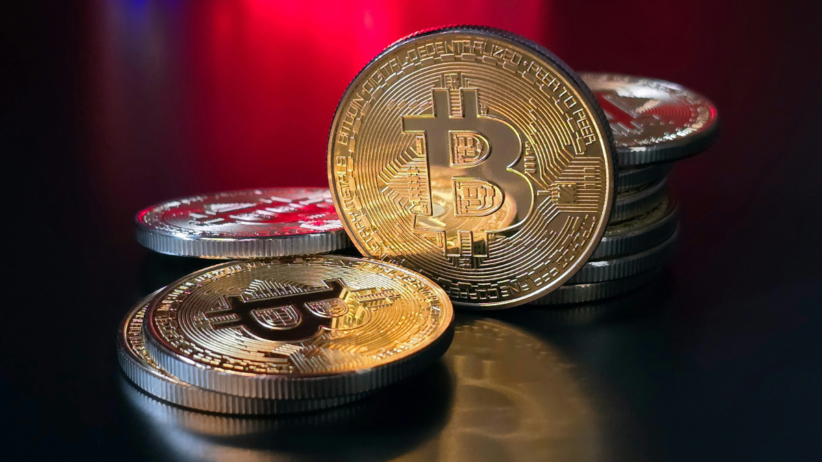 Bitcoin Holds Near $63,000 Despite Renewed Geopolitical Tensions