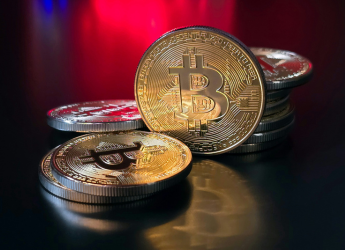 Bitcoin Holds Near $63,000 Despite Renewed Geopolitical Tensions