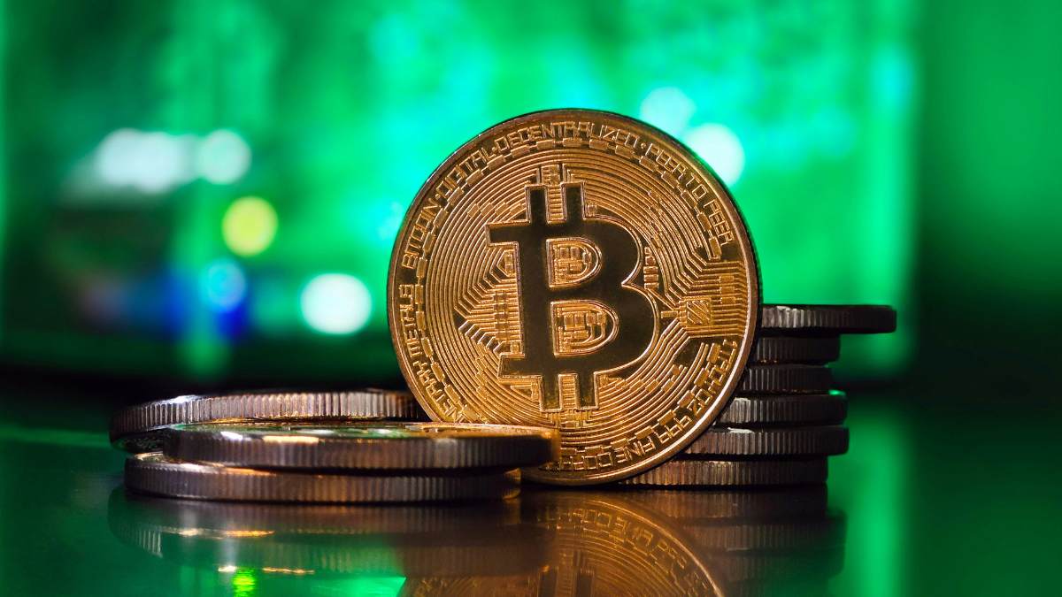 Bitcoin Slides as US Fed Warns Inflation Risks Could Keep Rates Elevated Bitcoin Slides as US Fed Warns Inflation Risks Could Keep Rates Elevated