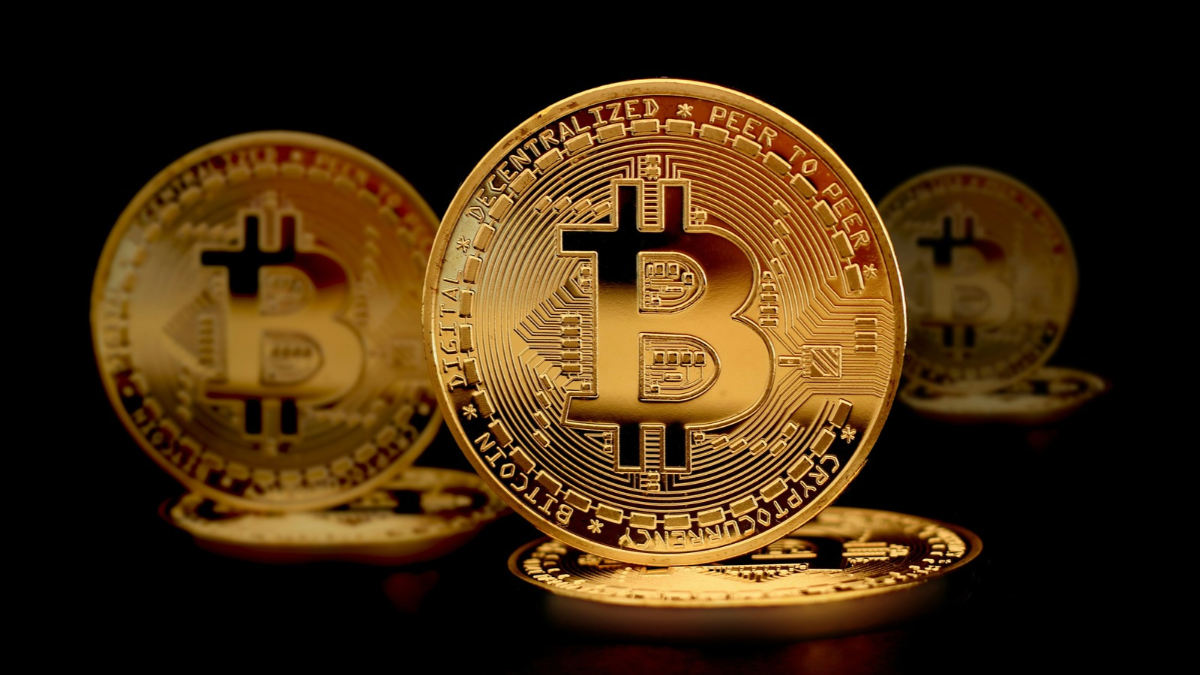 Bitcoin Trades at $83,000 as Strive Adds 1,223 BTC to Holdings