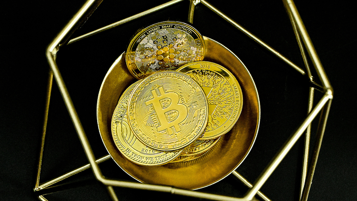 Bitcoin Crosses $80,700 as ETF Demand and Fed Outlook Drive Crypto Rally