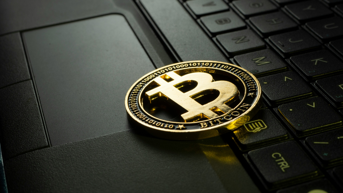 Bitcoin Holds Above $64,000 as ETF Outflows Weigh on Crypto Sentiment