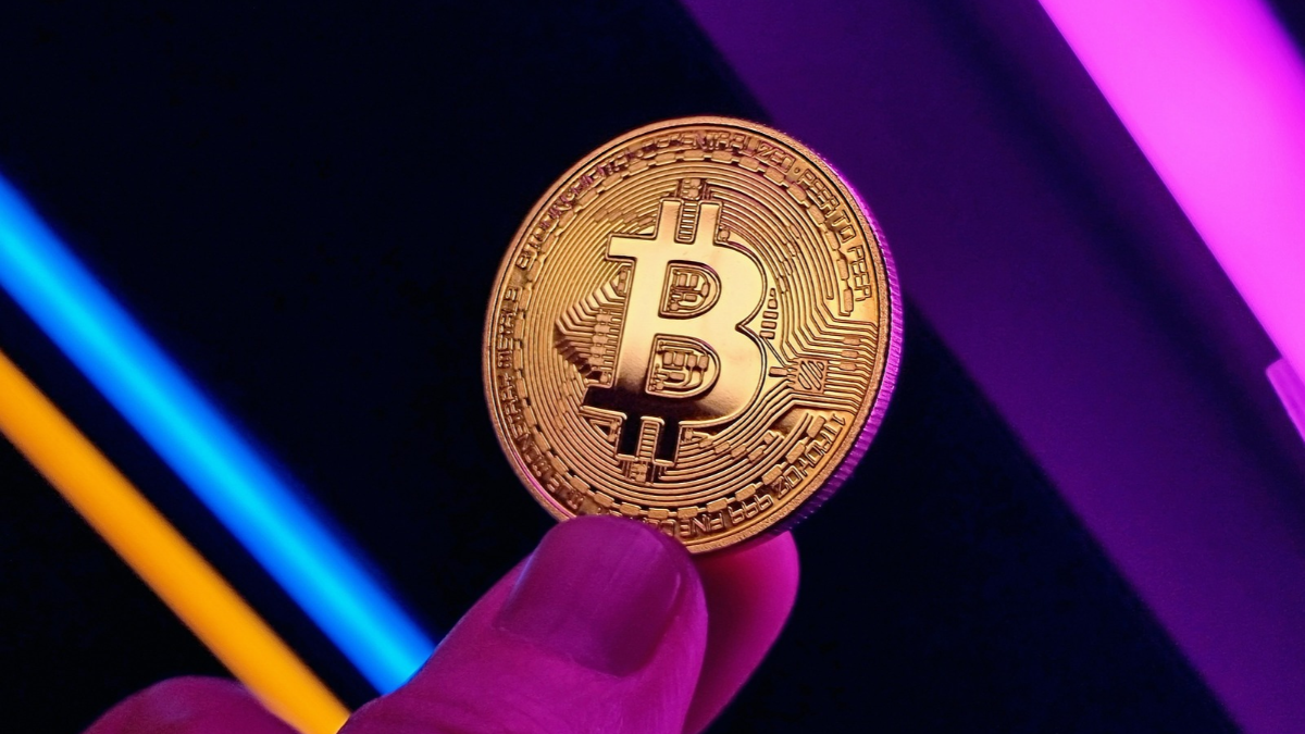 Bitcoin Falls Below $79,000 as Inflation Concerns Weigh on Crypto Markets