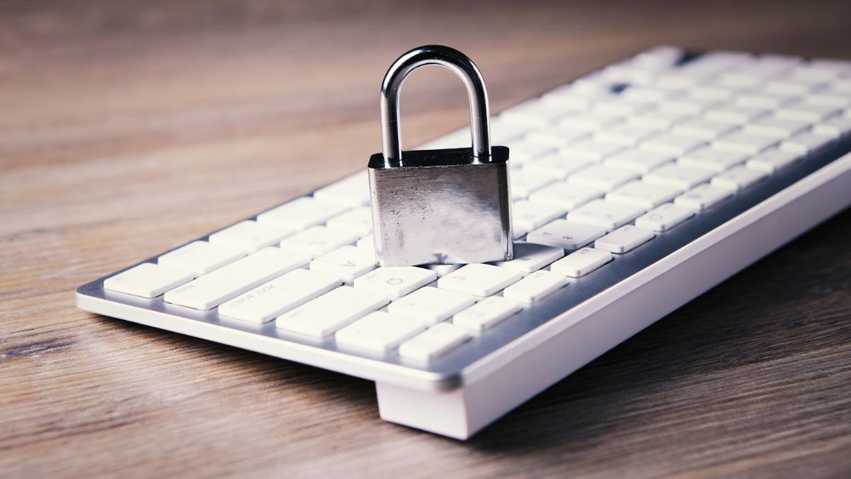 AI Chatbots Promoting Cybercrime? ChatGPT, Grok and Meta AI Are Happy to Write Phishing Emails