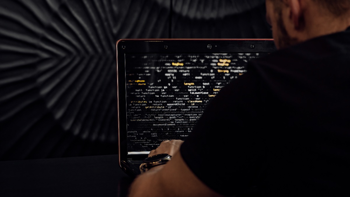 Government Orders Employees Not to Use Google Drive, Dropbox, VPNs