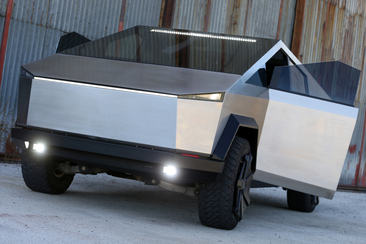 Bosnian Tesla Fan Impatient for Cybertruck Release Builds a Lookalike