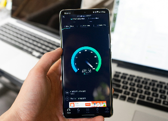 4G বা 5G-তেও নেট স্লো চলছে? ফোনের এই 5 সেটিংস চেঞ্জ করলেই বাড়বে স্পিড