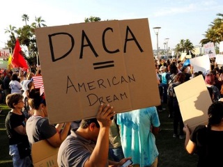 Apple Joins Group Lobbying for Immigrant &#039;Dreamers&#039;