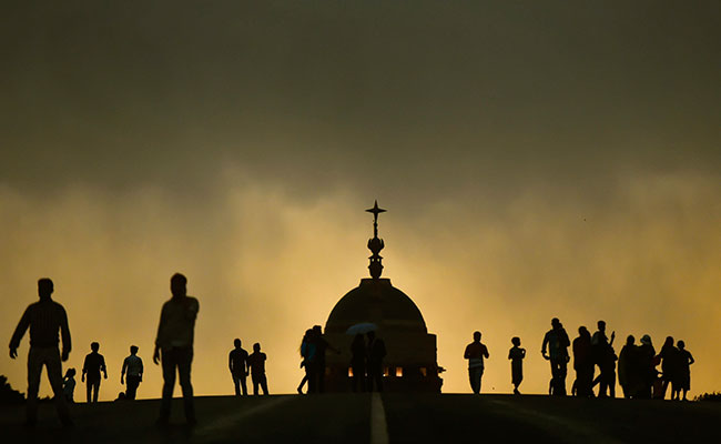2 Dead, Dozens Of Flights Diverted As Dust Storm, Rain Hit Delhi
