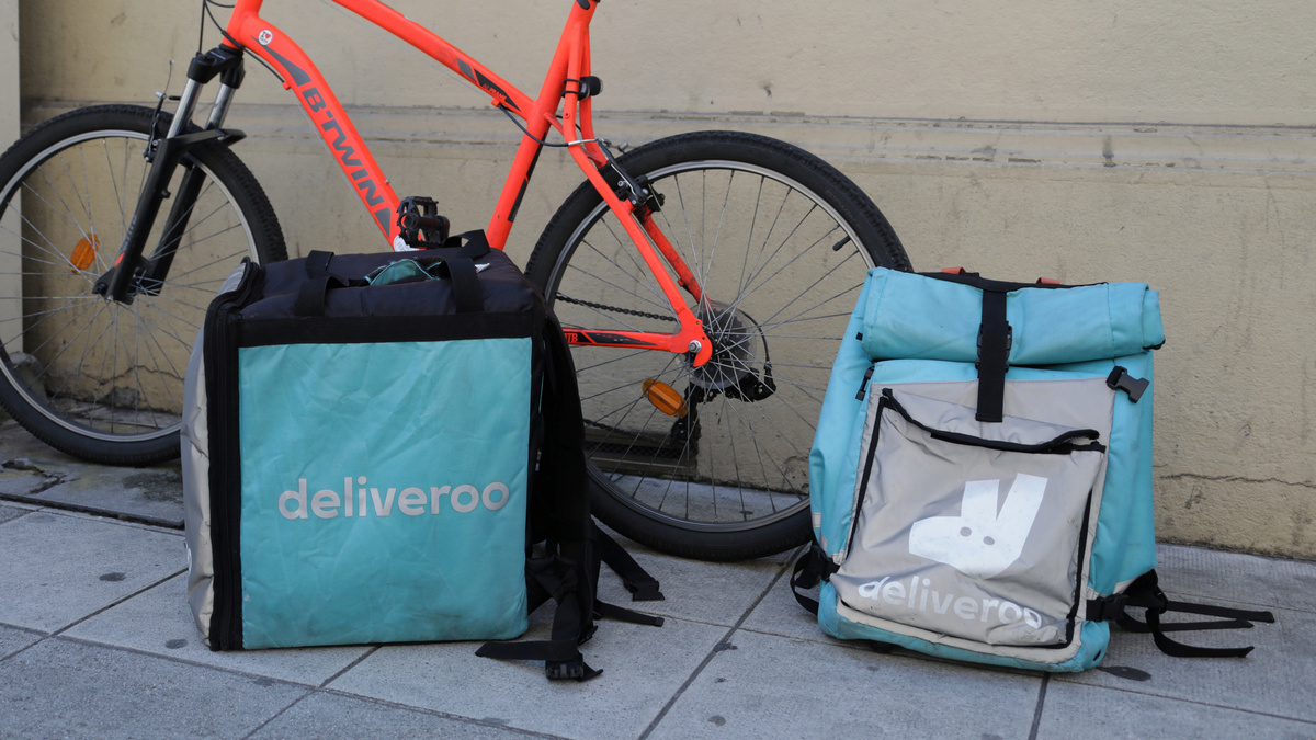Spain Court Rules Food-Delivery Couriers Are Employees, Not Freelancers