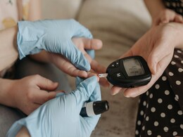 Apple Said to Test Blood-Sugar App in Sign of Its Health Ambitions Apple Said to Test Blood-Sugar App in Sign of Its Health Ambitions