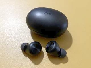 Realme Dizo GoPods D True Wireless Earphones Review: Affordable and Capable