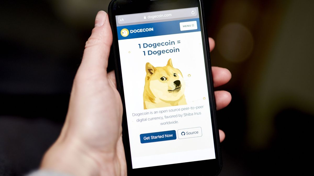  Who Holds DOGE? 82 Percent of Total Dogecoin Is Being Held On-Chain by Only 535 Entities, Analysis Shows