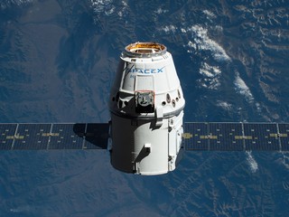 SpaceX Crew Capsule Failure Could Delay Its First Manned Flight