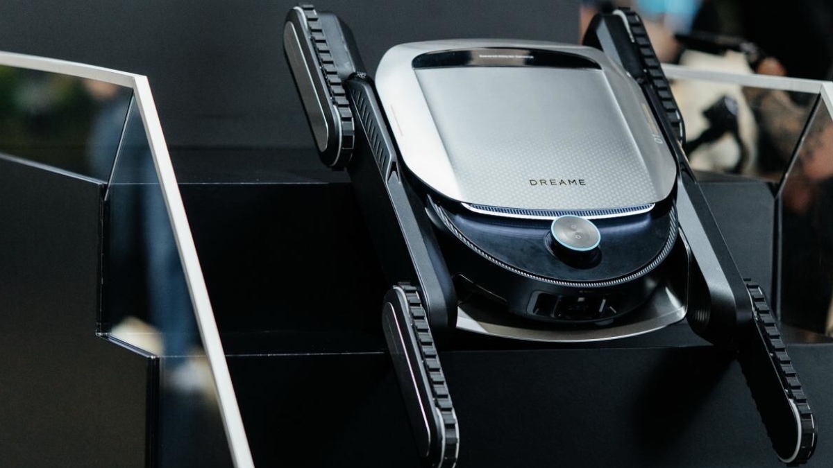Dreame Cyber X Unveiled at IFA 2025 as the World&rsquo;s First Stair-Climbing Robot Vacuum Cleaner