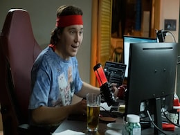 Dumb Money Trailer: Paul Dano Takes on Wall Street in Cinematic Retelling of GameStop Stock Frenzy Dumb Money Trailer: Paul Dano Takes on Wall Street in Cinematic Retelling of GameStop Stock Frenzy