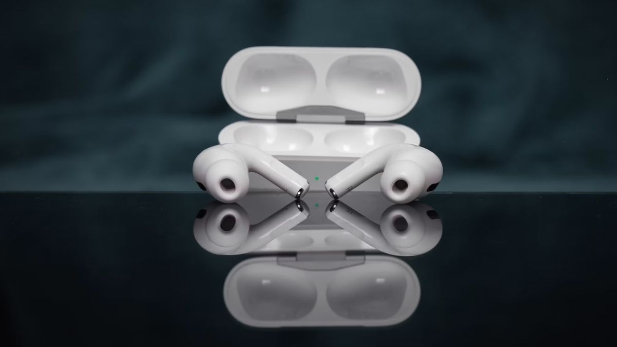 Do Noise Cancelling Earbuds Actually Work? Benefits, Specs & Top Earphones in India