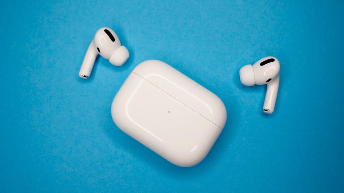 Best Hammer Earbuds and Headphones for Deep Bass and Wireless Performance