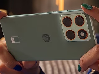 Motorola Signature Phone Could Launch Soon: See Leaked Design, Colourways