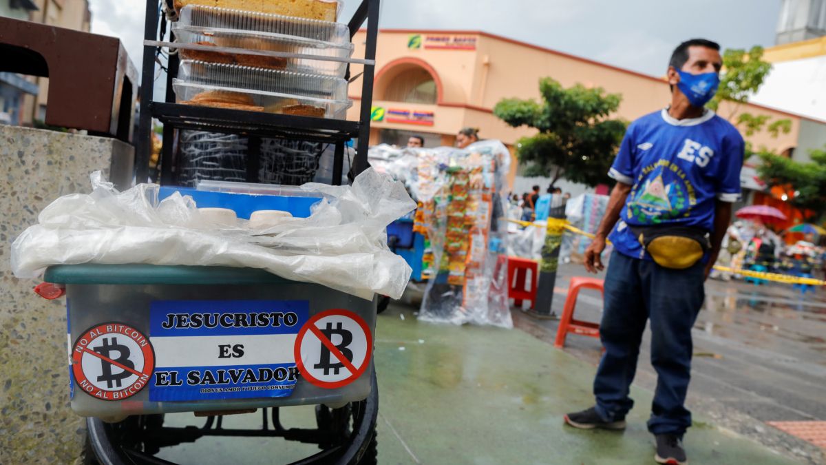  Bitcoin Adoption in El Salvador: Remittance Costs Key to Take-Up of Cryptocurrency, Development Bank Says