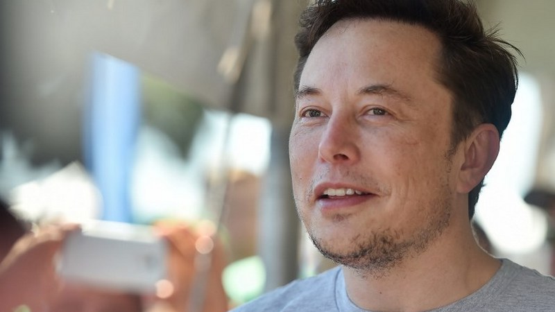 Musk Quotes $1 Billion to Build Tunnel Under Australian Mountain Range
