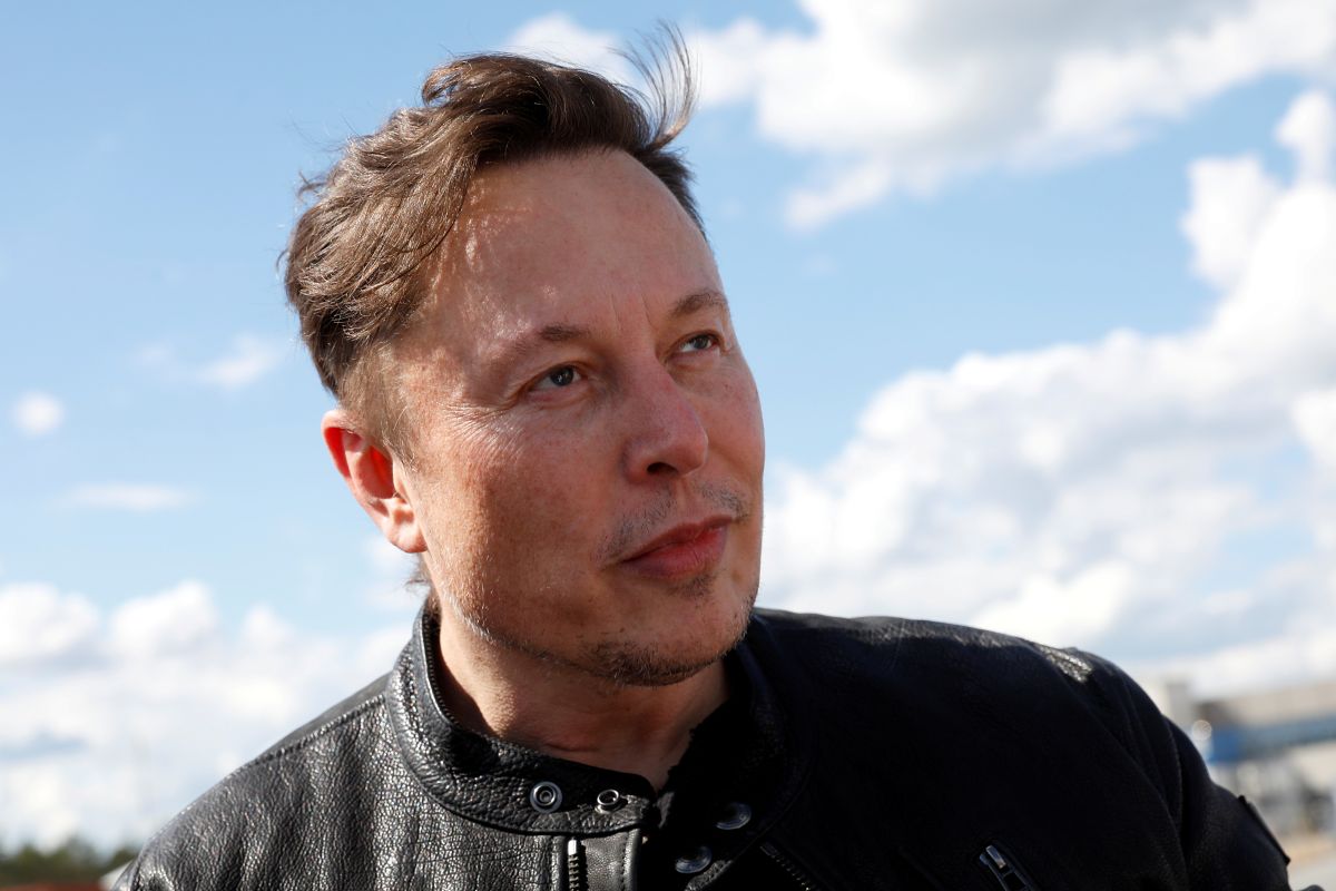 Elon Musk Says He's Dying to Make Supersonic Electric Jets Using VTOL Technology