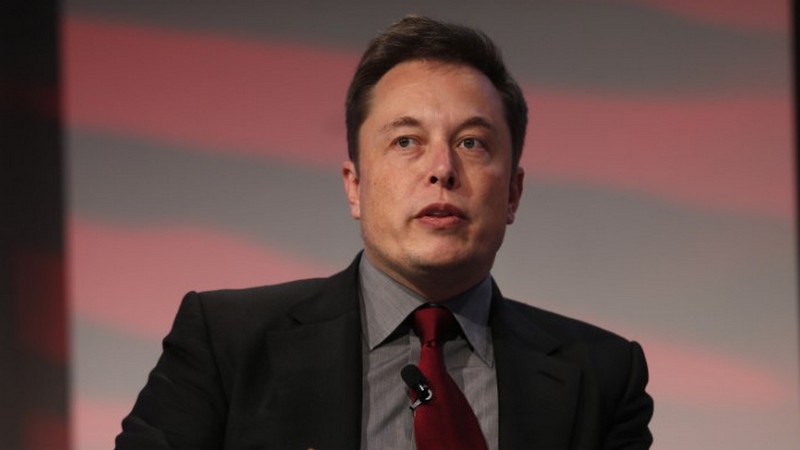 Tesla CEO Elon Musk Says Cutting Back on Work Hours Isn't an Option