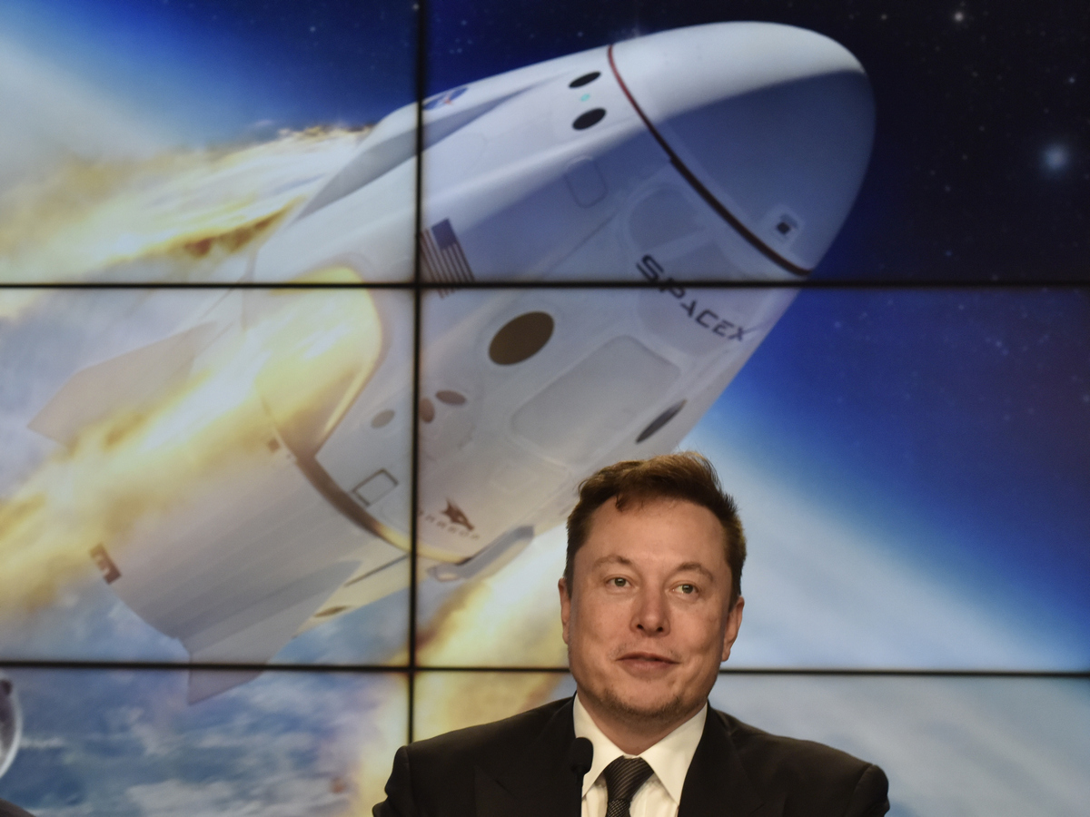 SpaceX Announces Partnership With Axiom Space to Send Tourists to ISS
